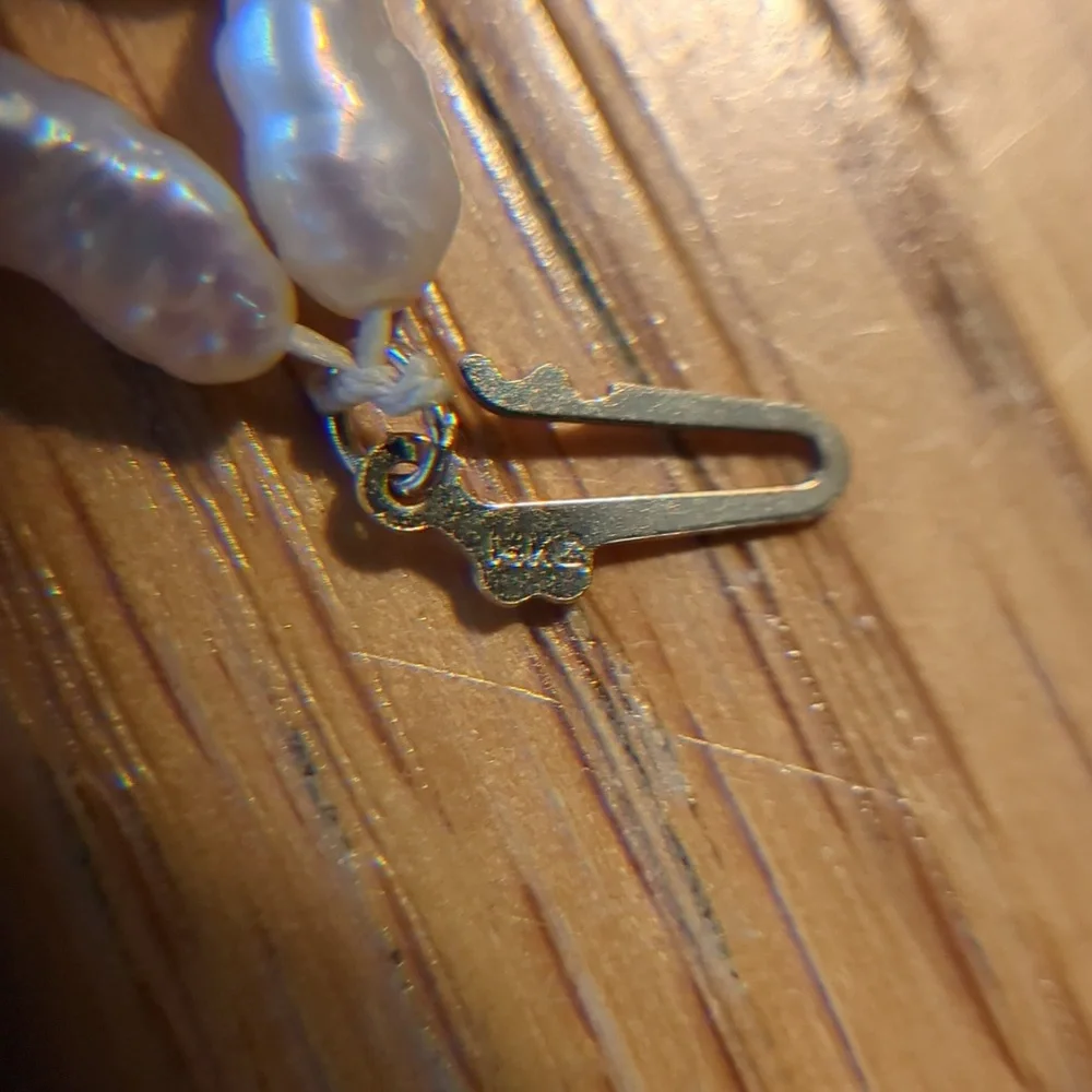 Double-Strand Freshwater Pearl Bracelet - Picture 4 of 5